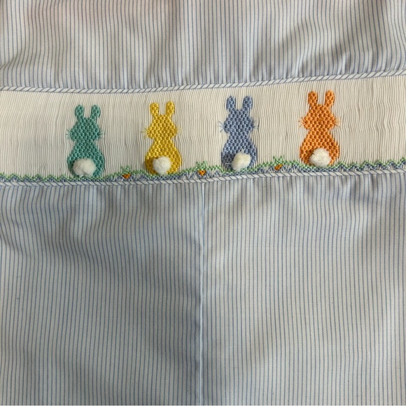 EUC Petit Bebe pinstripe Jon Jon with Easter bunny smocking size 3t runs like 2t - Picture 2 of 3